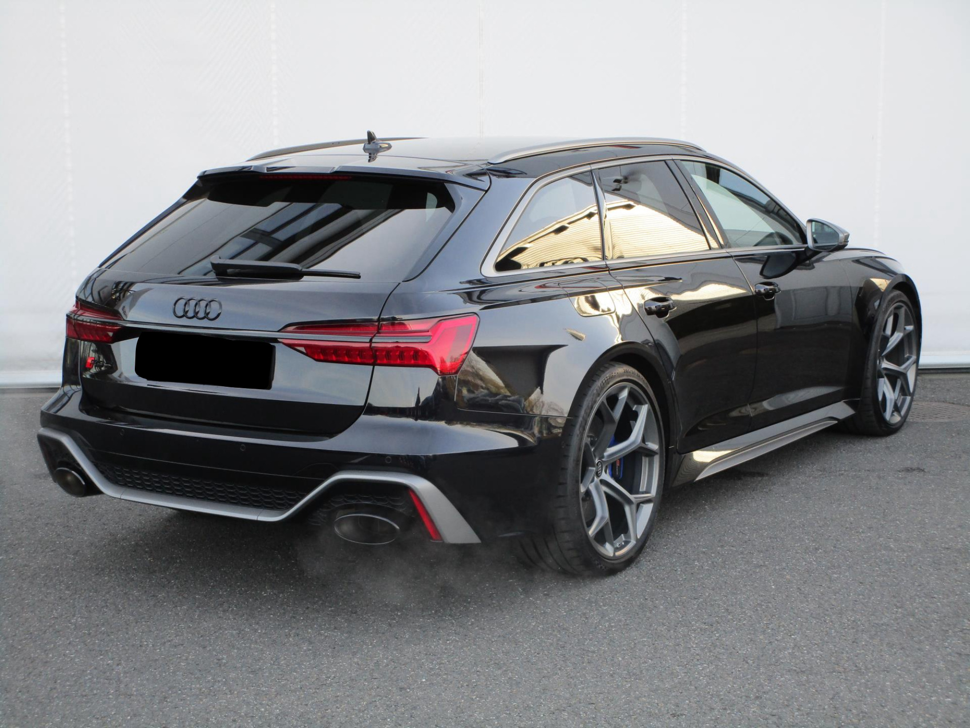 AUDI RS6 AVANT PERFORMACE | SKLADEM | české předváděcí auto | V8 biturbo 630 koní | černá sebring | keramické brzdy | sport paket RS DYNAMIC PLUS | max 305 km/h | VIP sleva | nákup online | AUTOiBUY.com
